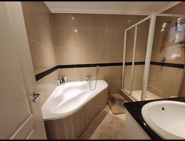 2 BEDROOM APARTMENT FOR SALE IN LA LUCIA